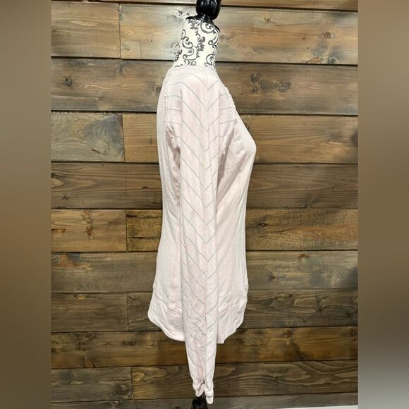 Lululemon Run Top​ - Picture 4 of 7